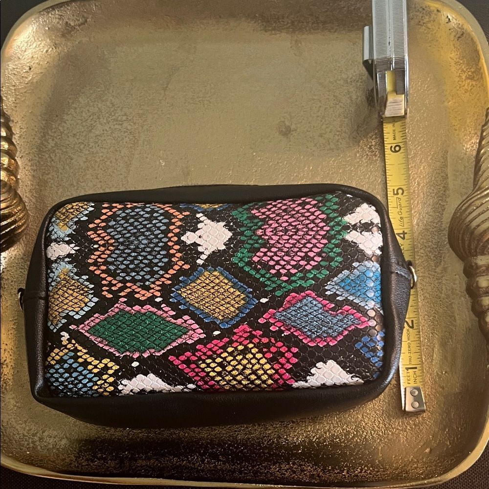 #1208=Fashion to Figure Black Multicolor Crossbody Bag - Picture 3 of 9
